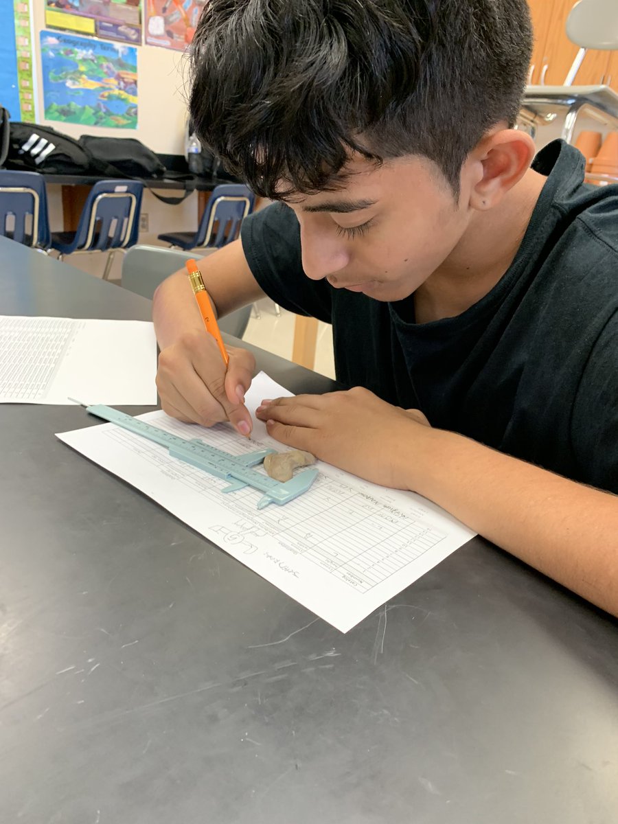 MrsAtkinsTMS's tweet photo. Measuring fossilized shark teeth! Collaborating, discussing, recording data. They love this! Encouraging scientists! @UFEarthSystems #SharkAI #SEFS @TradewindsMS @PBCSDScience @PBCSDSTEM @mrsK_IBSCI https://t.co/KU3c7iAcRK