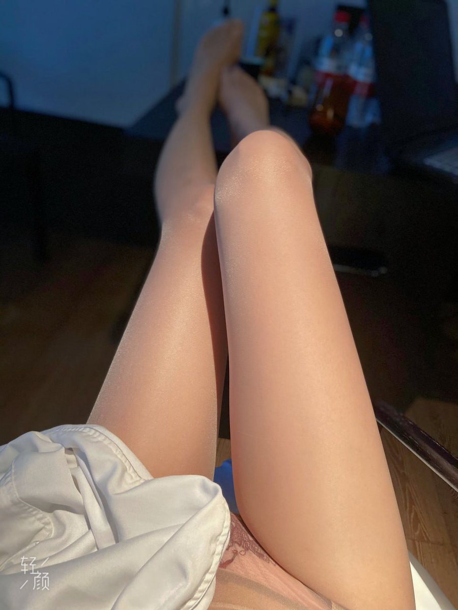 Al0hZe's tweet photo. It's windy outside, so let's talk under the covers if there's anything to do. https://t.co/Zd1lkHh9mS