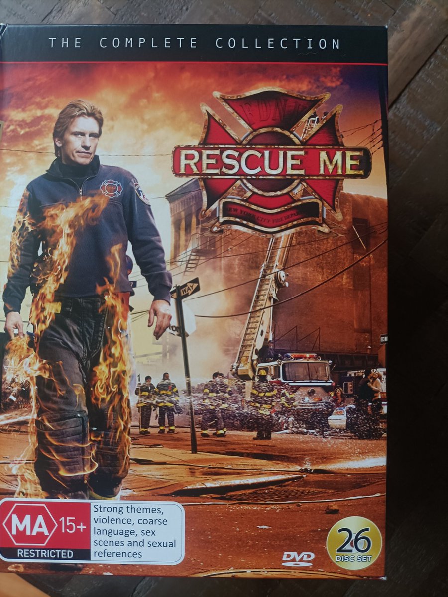 mattvanleer's tweet photo. Although its april 1 its no joke. Look what i got finally @denisleary @andrearoth888 @john_scurti @BobbyBurke @StevePasquale @MikeLombardi11 @adamferrara @calliopethorne .#rescueme #thecompletecollection #itwasabouttime and lets not forget @realmikefox 😂🙏 https://t.co/gIN4K3EJm2