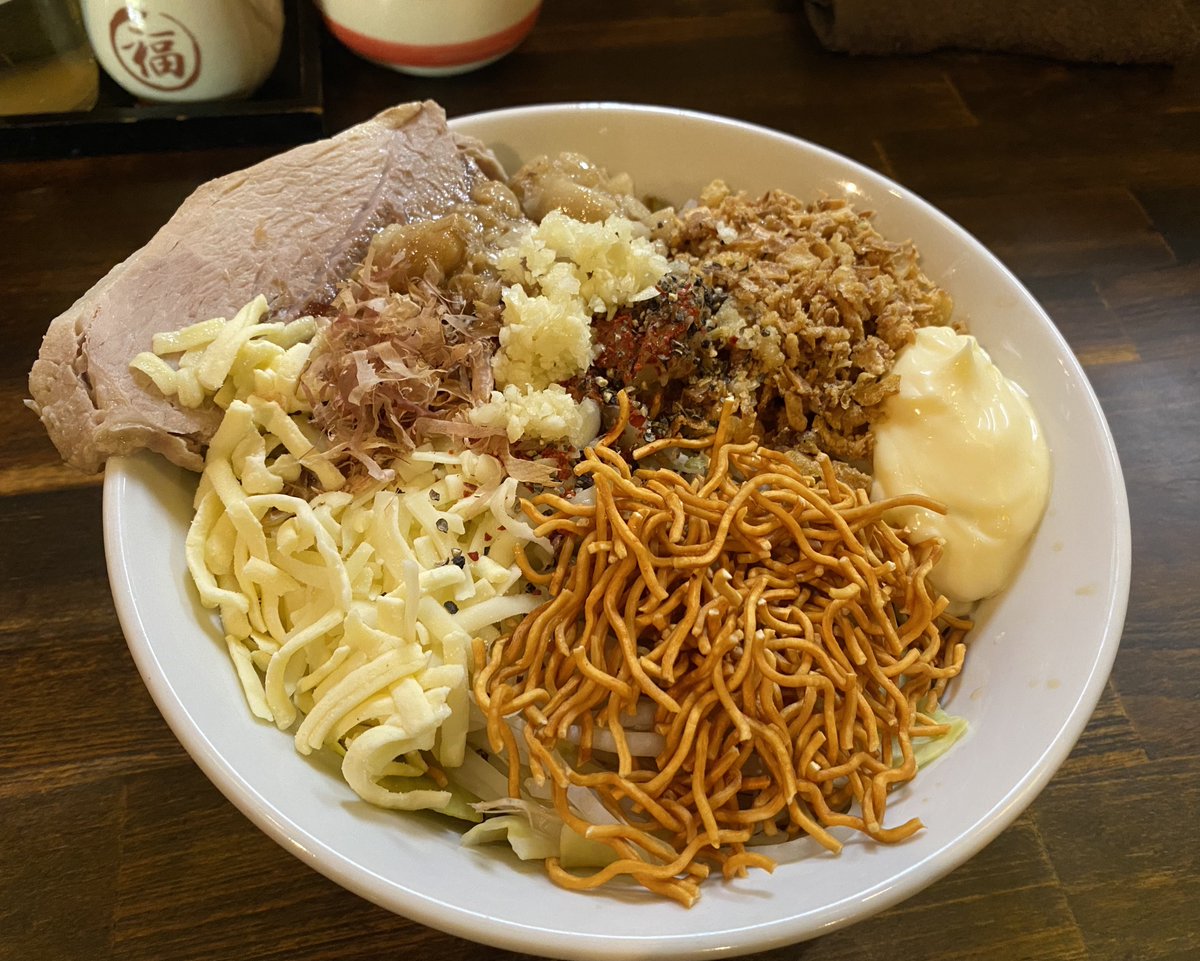 ti345626's tweet photo. まぜそば🍜✨

飲んだ〆には最高の一杯でした😋

(●′σ3`)ﾂ))ご馳走さま～♪.+ﾟ｡☆

＃熊谷肉飯店
＃熊谷駅 https://t.co/d40L1wTGUr