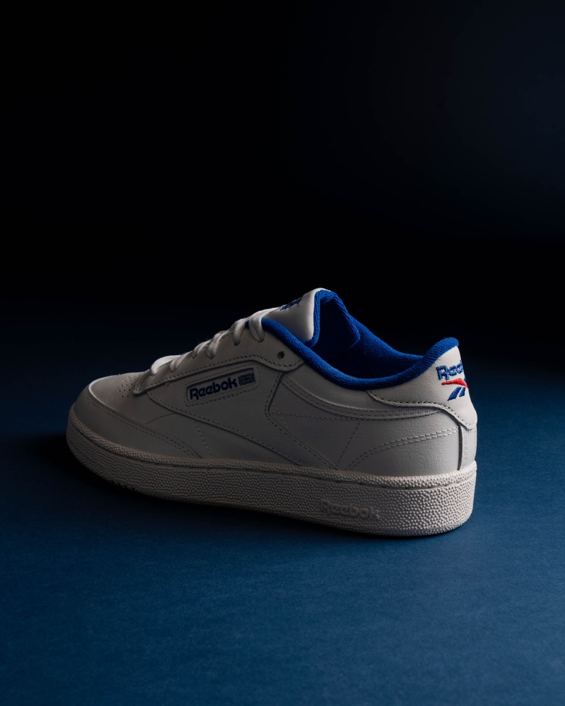 AFEWSTORE's tweet photo. SHOP LINK ➡️ https://t.co/pBeNbcmosc
"Call me by my Name"!
The Reebok Club C 85 with "Vector Blue" hints comes in a clean, minimalist Look - Now Available!
#reebok #clubc85 #reebokclubc #afewstore https://t.co/Rel1n5d34m