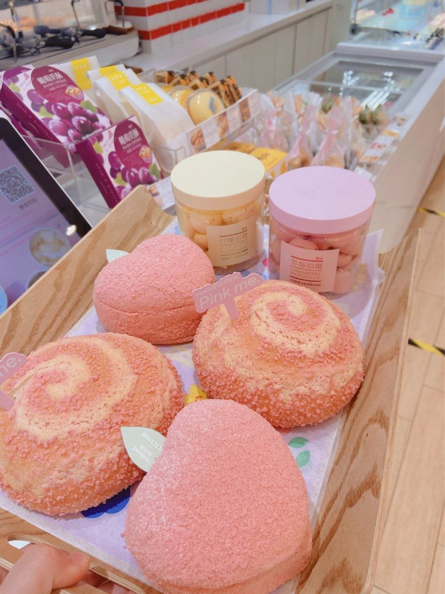 MSweefy22's tweet photo. Only delicious food can't live up to today's companion with desserts 📷📷📷 https://t.co/tHwo8tpclD