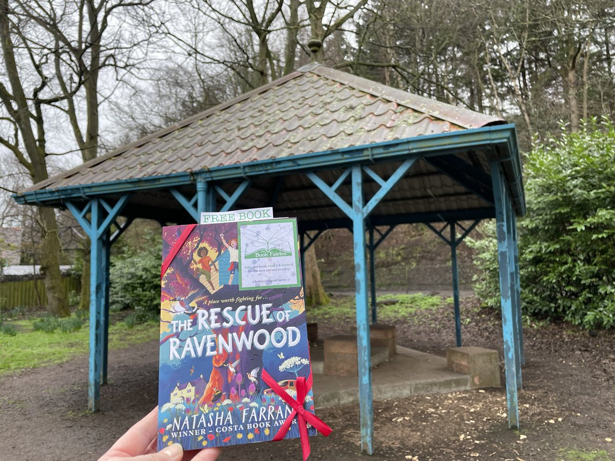 “Out they went through the flower meadow to the old ash tree”

The Book Fairies are sharing copies of The #RescueofRavenwood by #NatashaFarrant around the UK today… Who will be lucky enough to spot one?

#Edinburgh
#ibelieveinbookfairies #TBFRavenwood #FaberBookFairies #MGReads