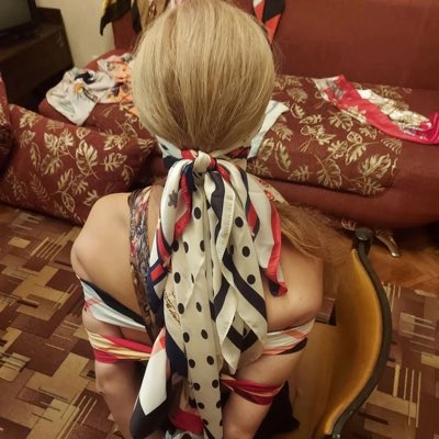 Scarfcrystal's tweet photo. #NewProfilePic (新個人資料照片) https://t.co/gGSXUh85t9
