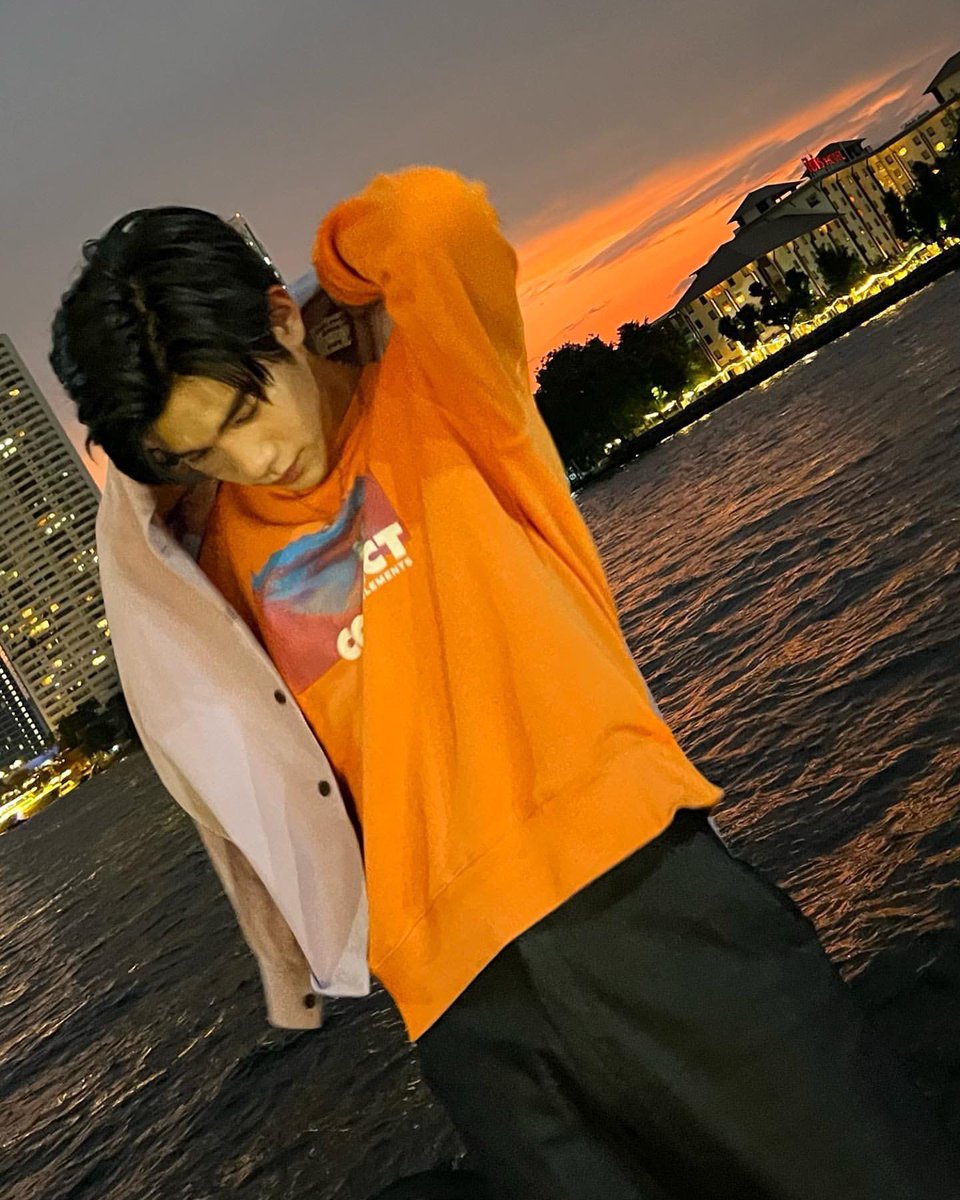 4Fourthzilla's tweet photo. ฉันมีความสุขปลาไม่ได้ 🌻 https://t.co/CuxdkEtHgb