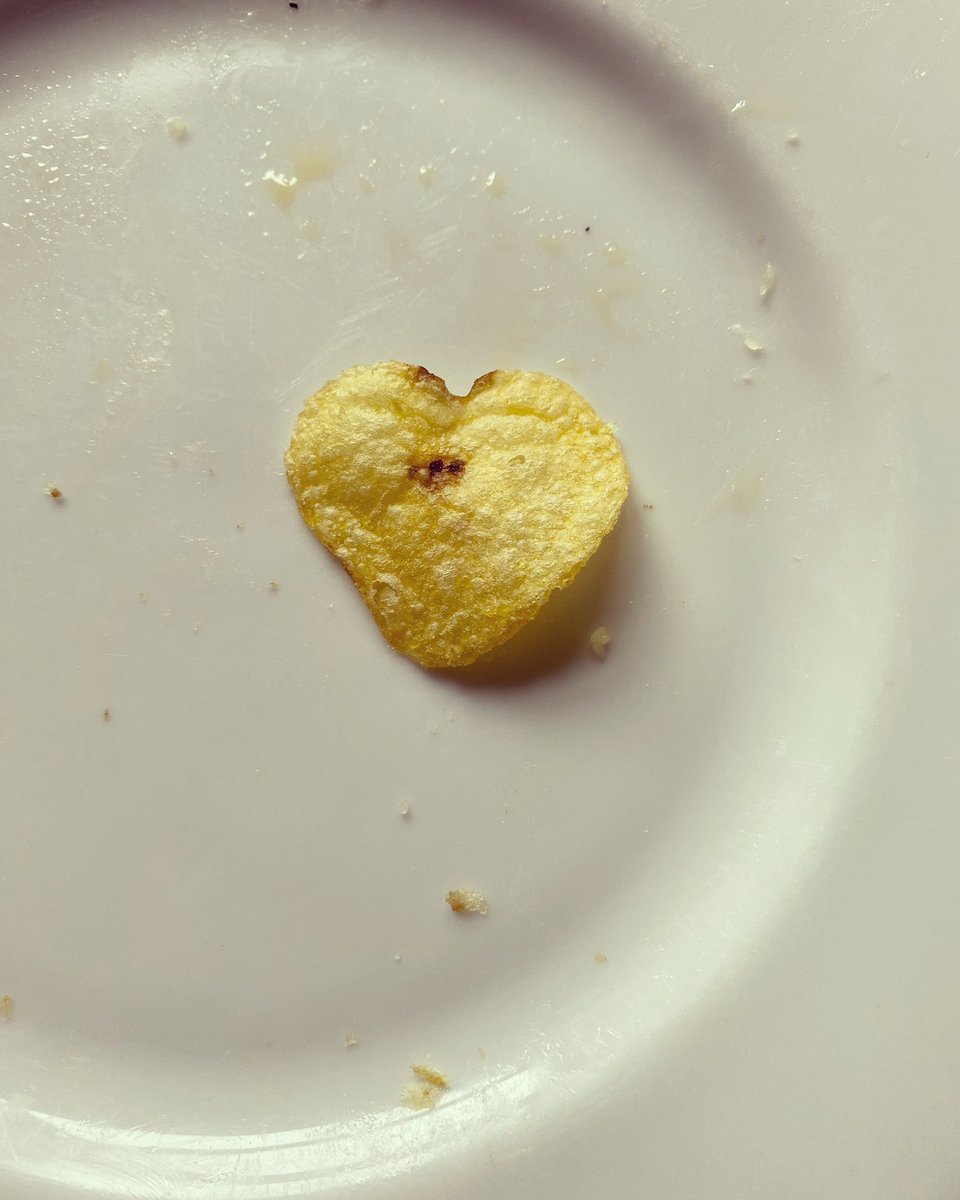 ClaireWhitakerF's tweet photo. When you find one of them there #heartshapedcrisps &amp; the @walkers_crisps competition finished 20/3 https://t.co/cAevATiXT7