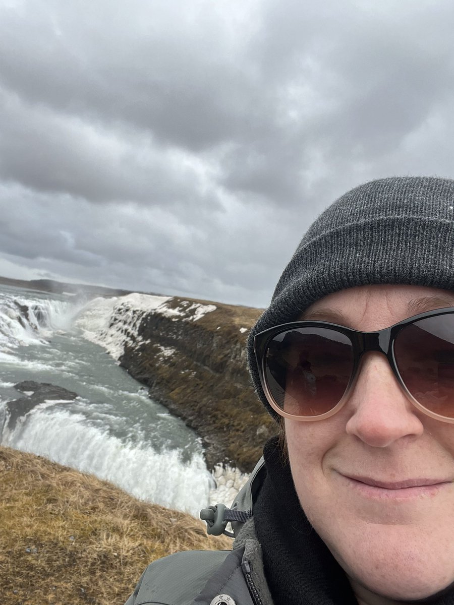 Salesforce_Em's tweet image. And a waterfall… #iceland #gullfoss