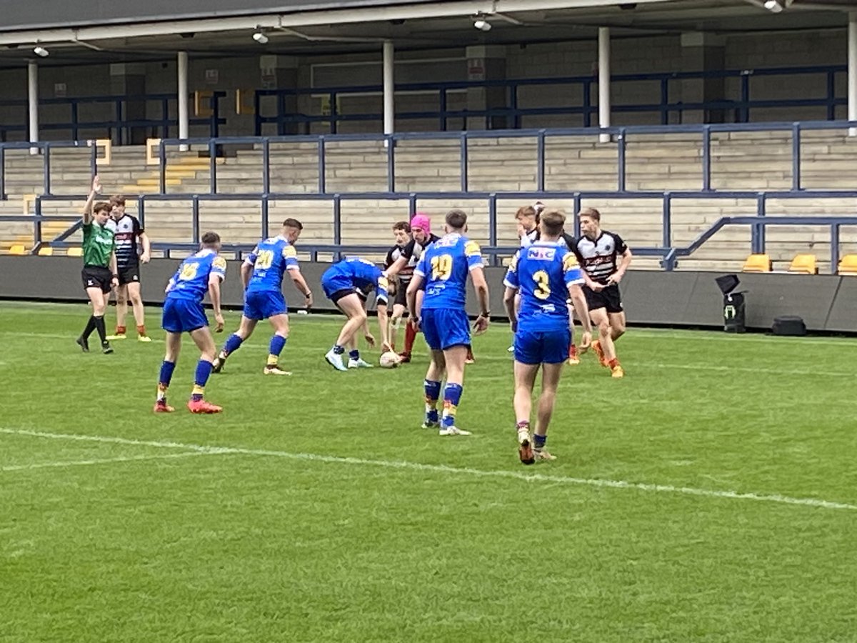 BBGAcademy's tweet image. Incredible seeing Will and Caleb play at the amazing Headingley stadium in what was an emphatic win for @leedsrhinos scholarship team. #SuperProud