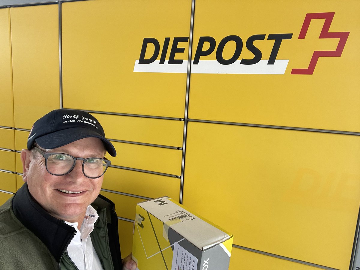 rolfjaeggi's tweet photo. Packetaufgabe #Lenzburg #SchweizerPost🇨🇭: Porto bezahlt - ausgedruckter Barcode konnte das Post-System nicht lesen! Packet nicht versandt und Portokosten dahin - Ärger pur!!😡  @postschweiz https://t.co/6Nt3Jj8kBX