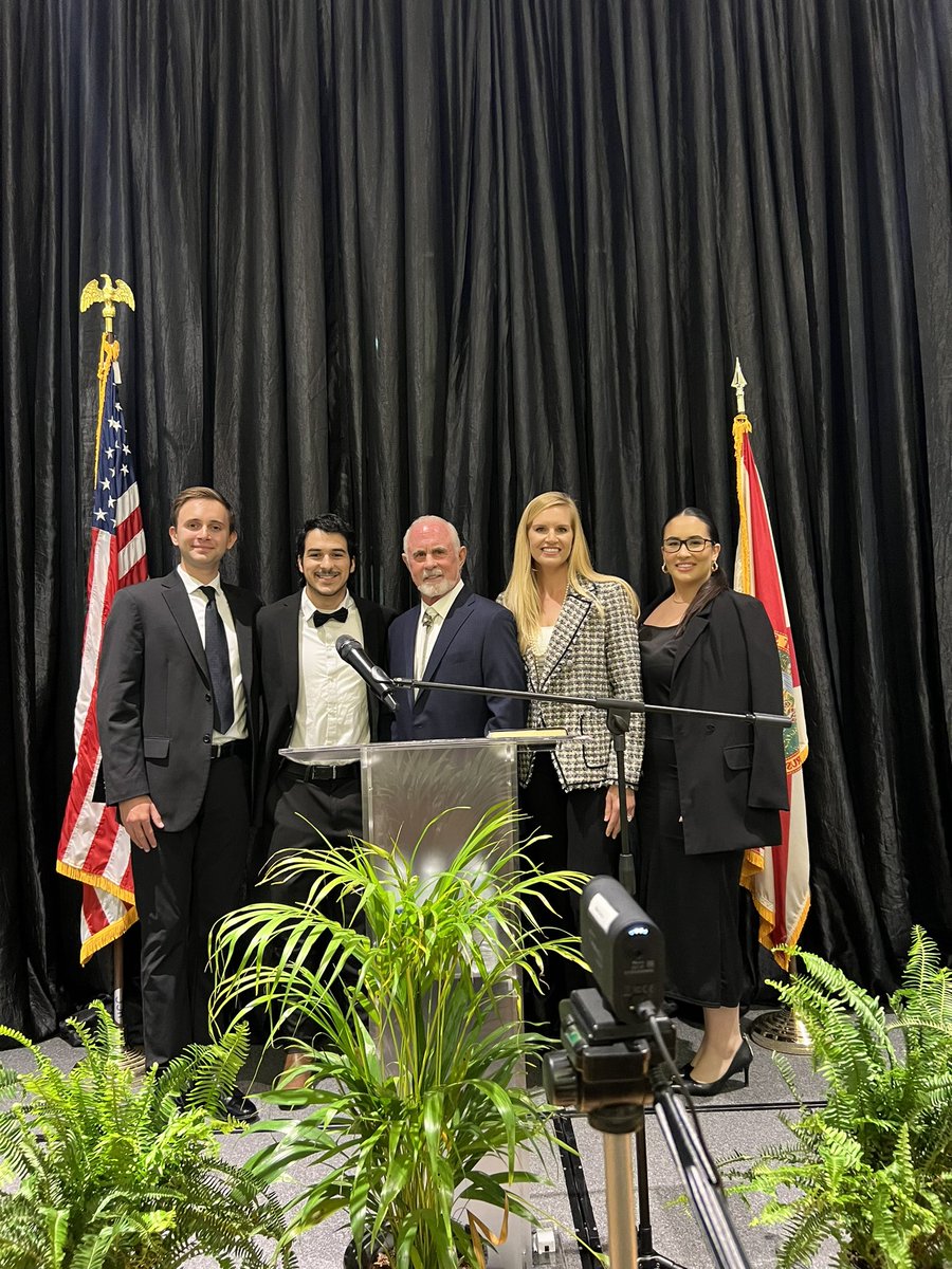 USF College Republicans tweet media