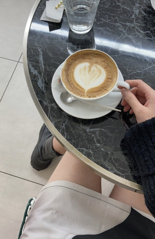 FlixEsento's tweet photo. emember to make ordinary days more romantic https://t.co/wfvTKUjLhg