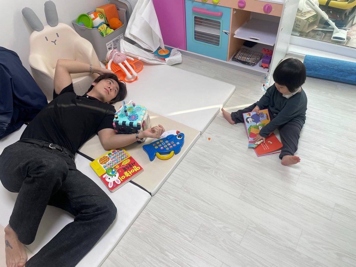 chabbiya's tweet photo. 내힘들다.. 육아나인.. https://t.co/0gsMEUpFj3