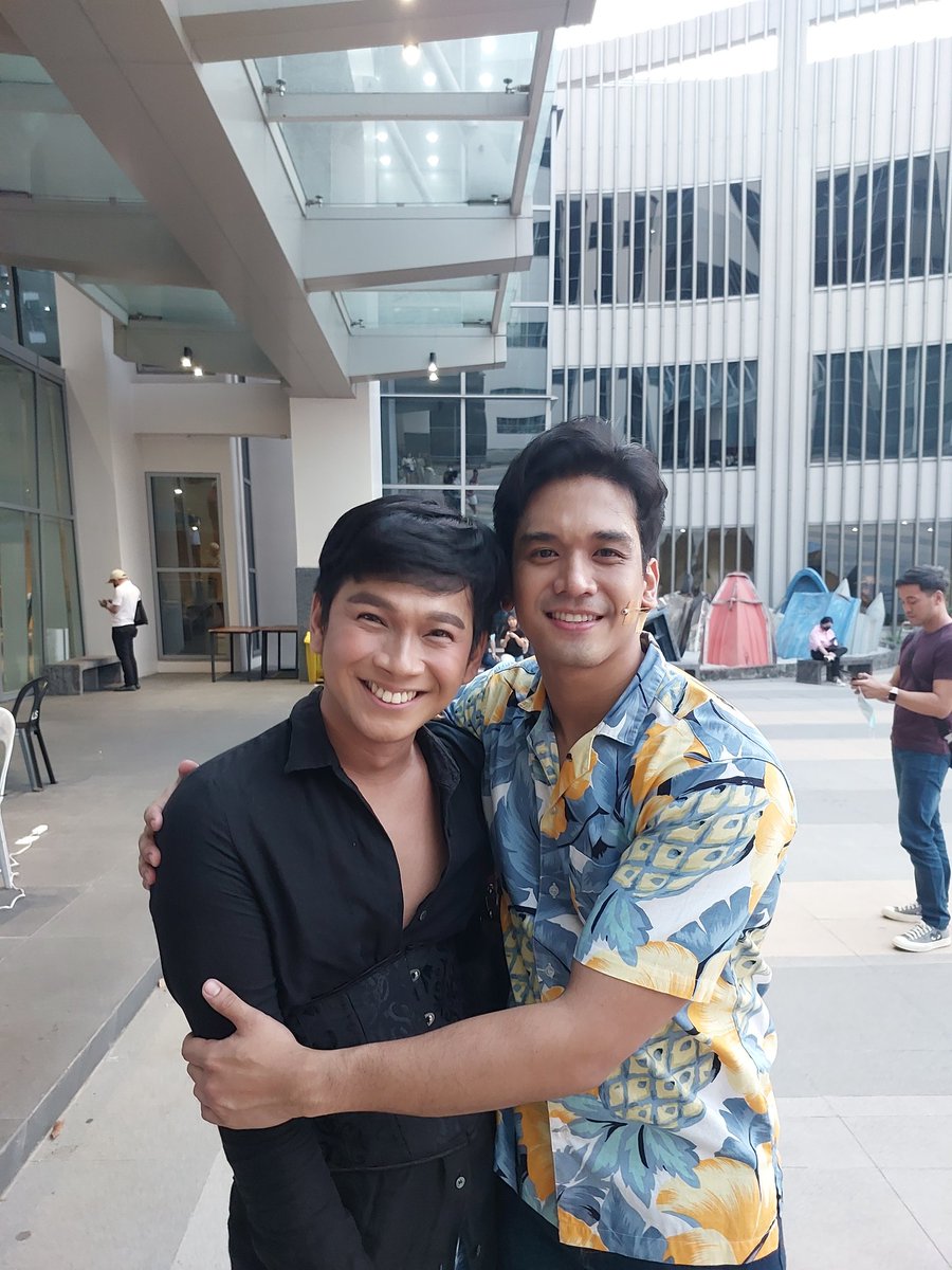 _iiiago's tweet photo. Major kilig today!

#ZsazsaZaturnnah2023 #ZsaZsaZaturnnahTheMusical #zsazsabluerep https://t.co/x4tB2jDDyn