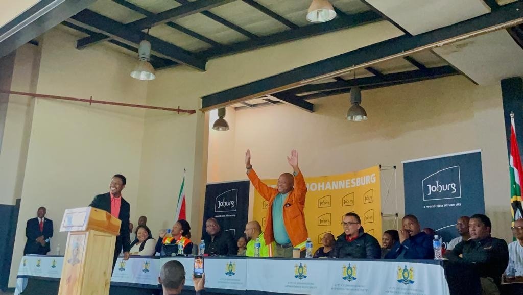 Kenny_T_Kunene's tweet photo. Today on 1st April  we did two Community consultations on IDP. First was Finetown and then Rooderpoort. Salute https://t.co/IzXiapCdqd