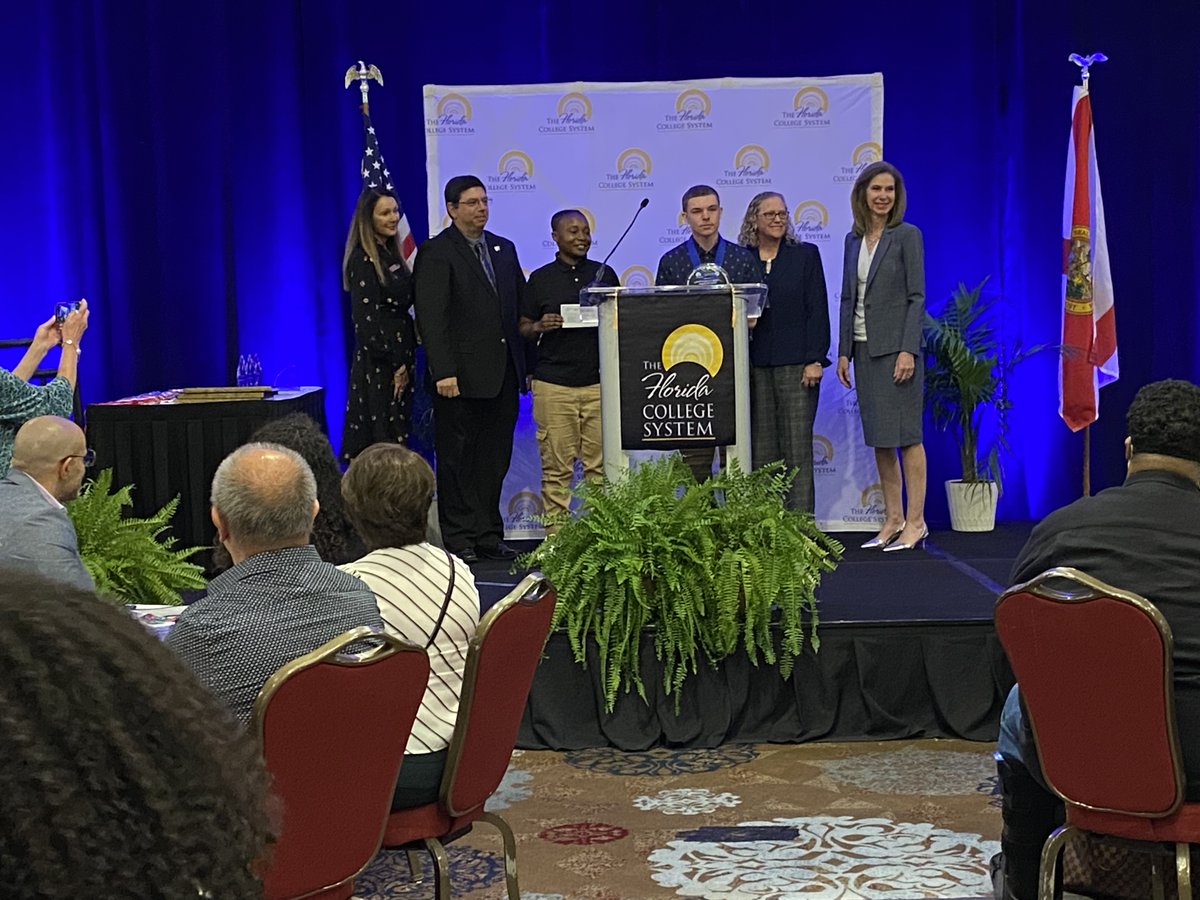 EducationFL's tweet photo. .@FLCollegeSystem’s Chancellor Hebda presented the Chancellor’s Student Chapter Service Award to @PHITHETAKAPPA’s College of Central Florida’s Kappa Nu Chapter for their efforts to increase civic engagement through leadership, education and community service. #FLAcademicTeam https://t.co/M3aCqHSl8F
