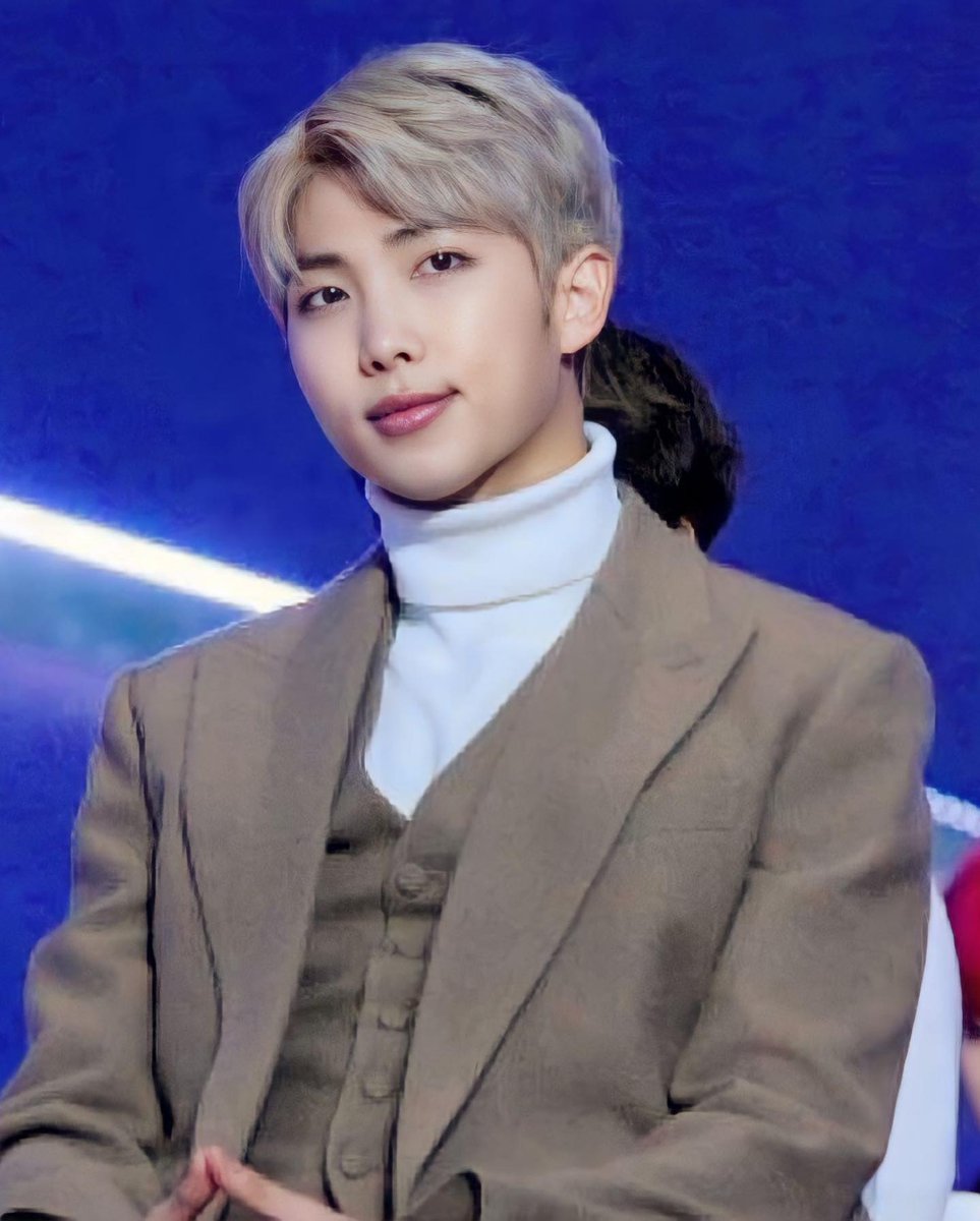 Namjin__ot7's tweet photo. نامجون همچنان عقبه:|رای بدین دیگه یعنی چی -_-
لطفا لطفا از لیدرمون حمایت کنید دیگه،براش قفل میزارم لطفا همکاری کنید.
اکانتشونو @TOP100KPOP
فالو کنید تا رایا حساب بشه ( توییتر+سایت نامحدود)
ریت=۲۰۰🔒
ریپ=۴۰۰🔒
I Vote #RM from #BTS for #TOP100KPOPMEMBERS
@TOP100KPOP https://t.co/fwaXpOj7Mq