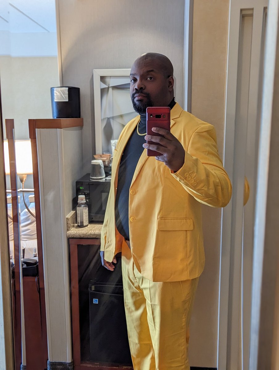 cagedbishopcos's tweet photo. Alright @Steelcitycon Mayor Luke Cage is here! #blerdcosplay #unapologeticallyblerd #blackcosplayer #perceptionblerd #cagedbishopcosplay #blerdcosplayer #blackcosplayerover30 https://t.co/RM5KJvlRQU