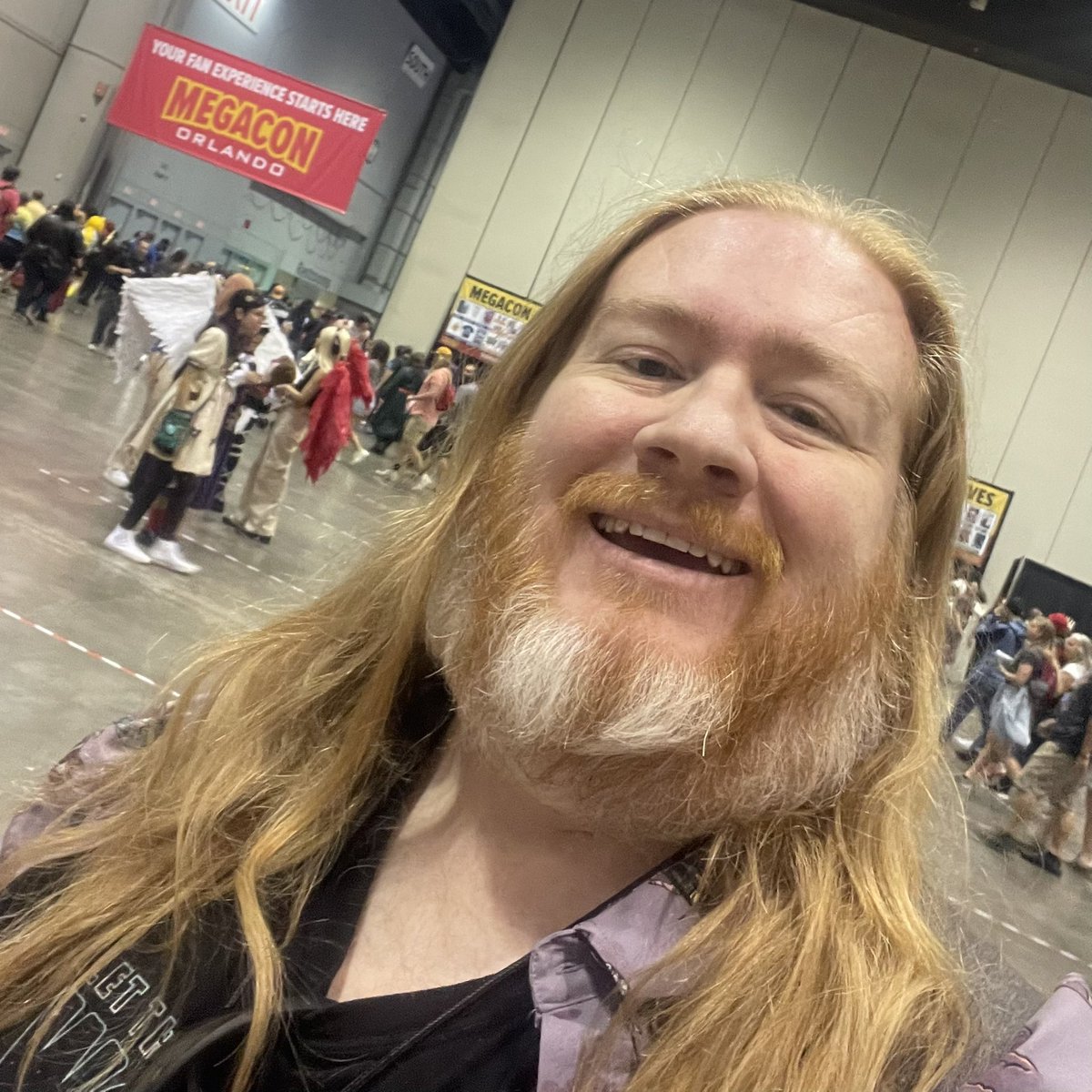 cashb002's tweet photo. It is 10am on Saturday, April 1st. What are you doing today? Day 3 of @MegaConOrlando 2023 BABY!!!

#MegaCon #MegaConOrlando #MegaConOrlando2023 #Conventions #OCCC #Saturday #All4Days #DayThree https://t.co/7nJMTqSSjm