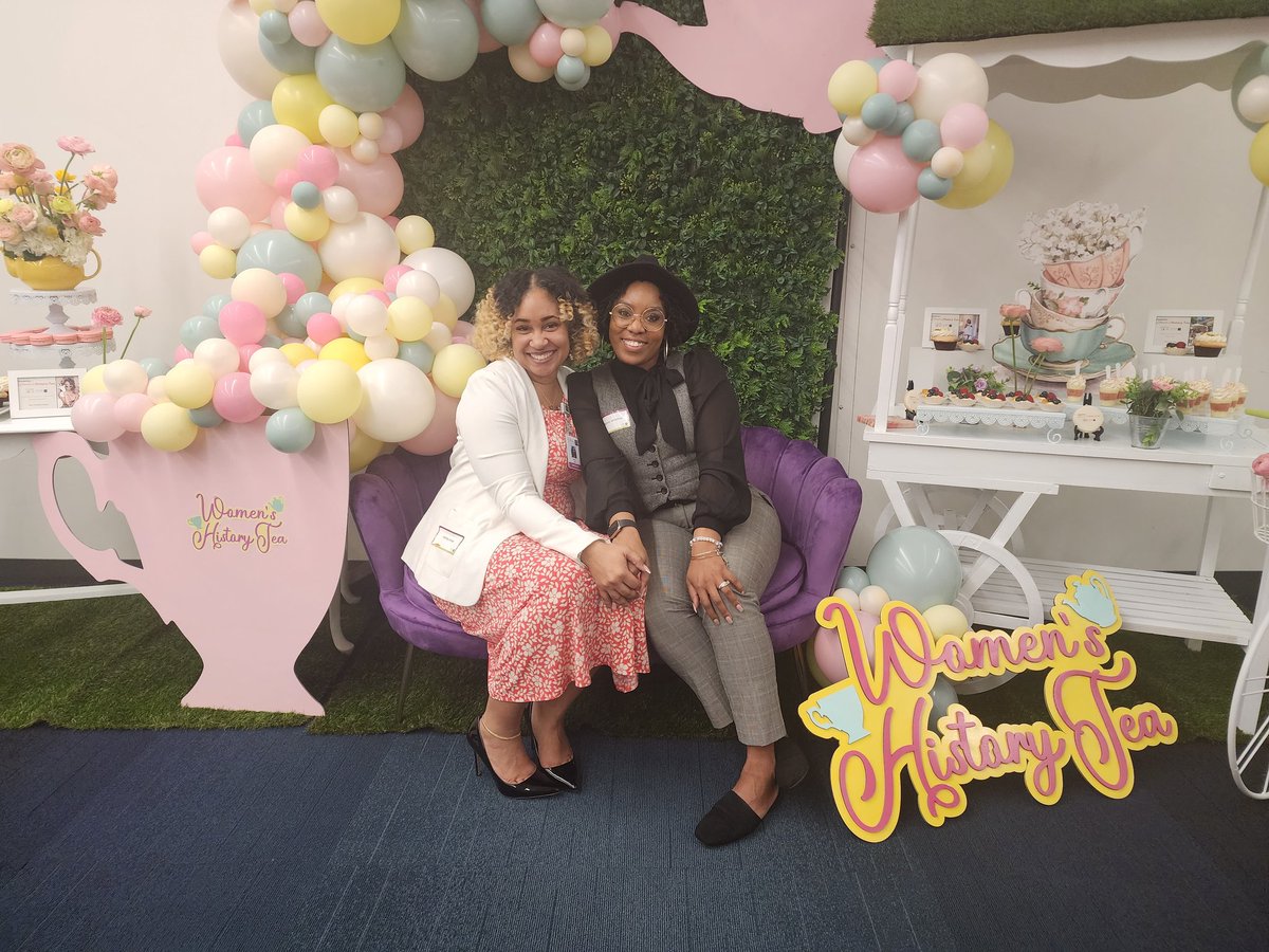 sooky24's tweet photo. Yesterday was beautiful! Inspired to find my purpose and make my mark on the world like many of the ladies I met yesterday. https://t.co/et1wx0WhKu
