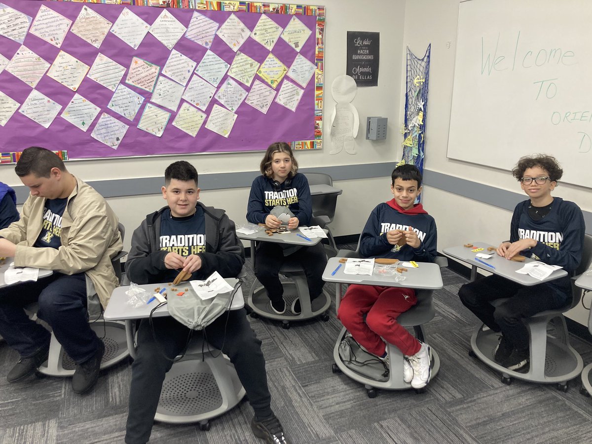 BiscielloChris's tweet photo. @XaverianHS
#Classof2026
#clipperstogether https://t.co/4WoZvZM12Q
