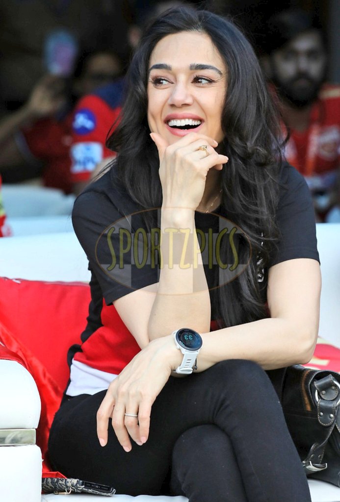 PreityZintaFCGermany tweet media