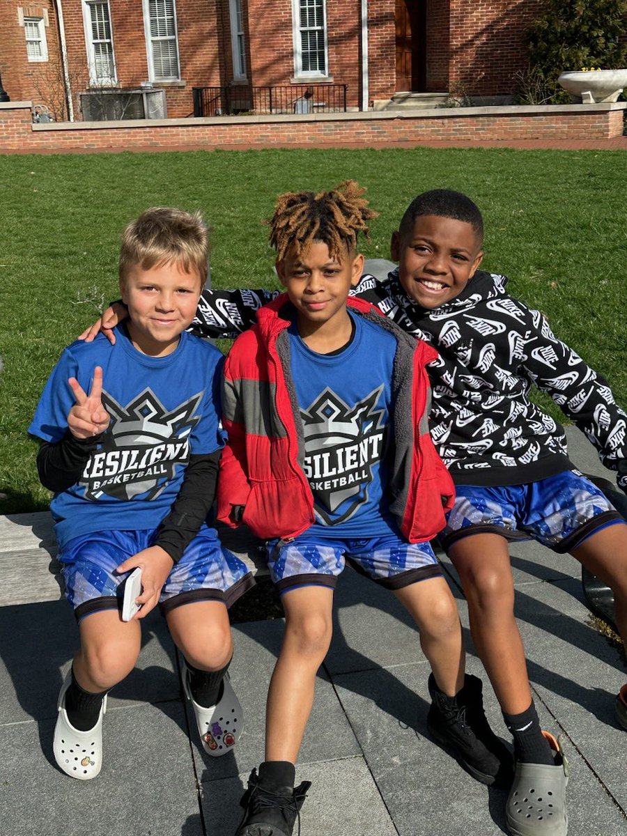 Resilient AAU Basketball tweet media