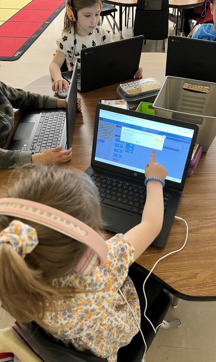 MrsKCutler's tweet image. “I just learned how to debug!” Kindergarten ♥️’s @codeorg @dealschool #computerscience #kidscoding 💻👾