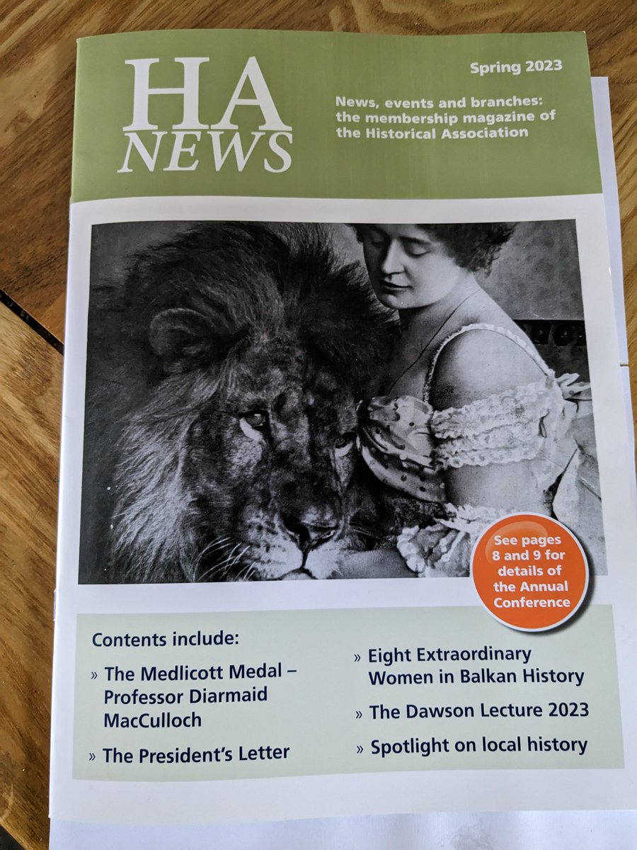 HistoryPrimary's tweet photo. Latest @histassoc news. Great to see article featuring @BALHNews @histassoc local history teacher fellows. @Batesy70 @Roper398 @Rachelthebruce1 @Mr_MattFlynn @Michaelshp https://t.co/NoVF4I8Lrw