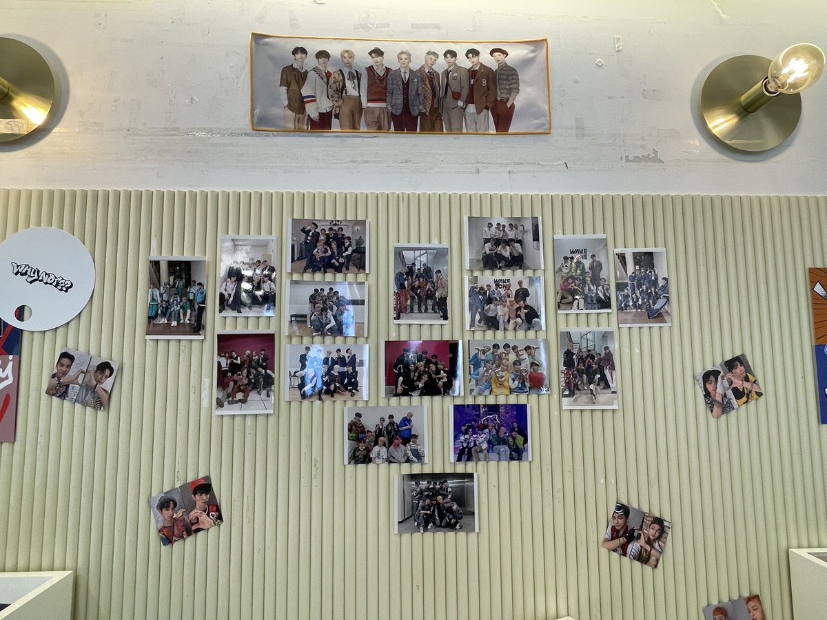 TO1_ttori's tweet image. #TO1 #티오원
#TO1_Springtime_TOgether 

지방게더라 뭔들 쉽게 참여하기 어렵지만 3주년은 참을 수가 없기에 첫째날 바로 달려갔습니다 ㅋㅋㅋㅋㅋㅋㅋ 🥹🫶 포토존도 너무 예쁘고 거울샷은 제 정수리만 찍혀요…하지만 그것마저도 죠씁니다🫢 3주년 너무너무 축하하고 오래오래 만나자💖