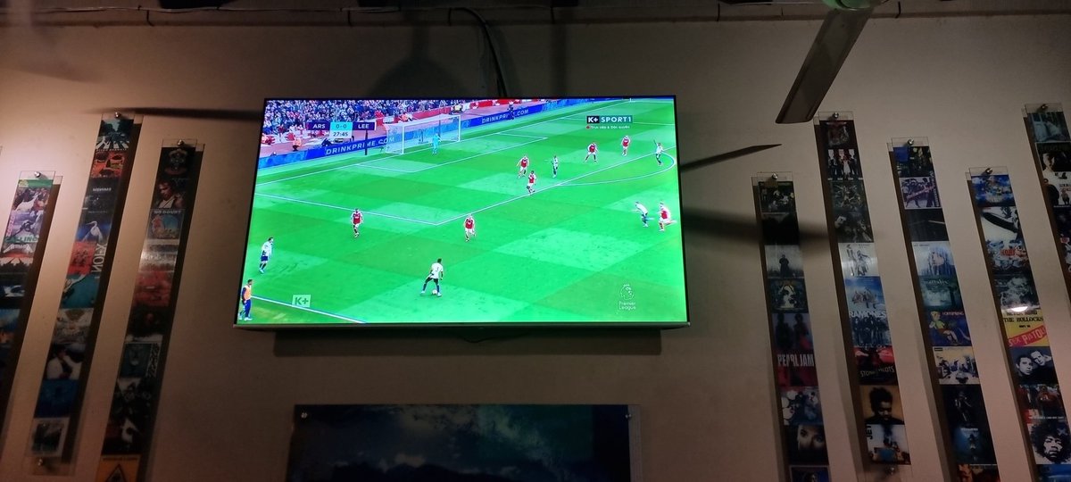CoreyJames1994's tweet photo. Managed to find a spot whilst away, and thankfully other leeds fans in the bar  #lufc https://t.co/rSaR4jdMdu