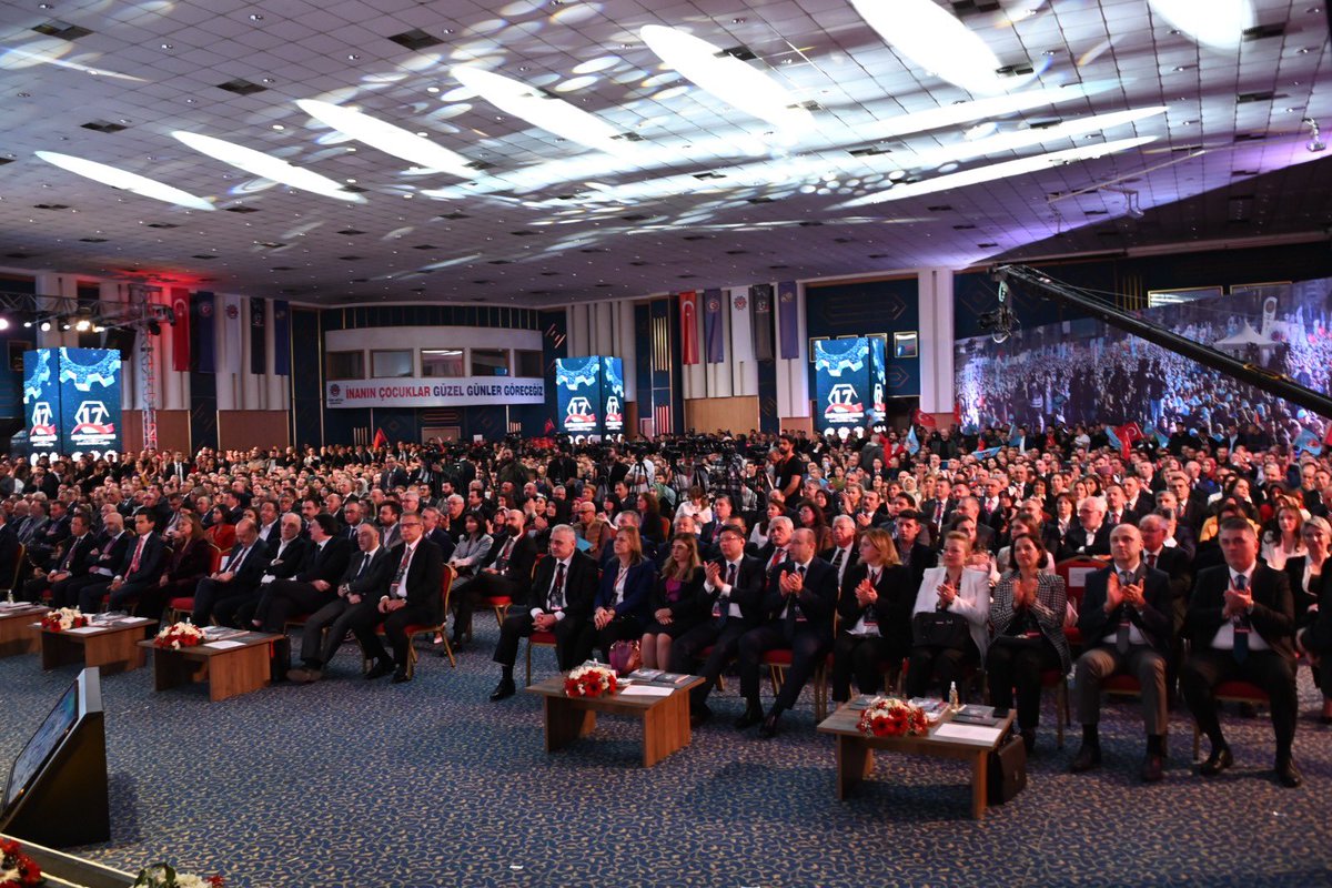 İlk günkü heyecanımızla Türk Metalli metal işçileri ve onların aileleri için mücadelemizi sürdüreceğiz.