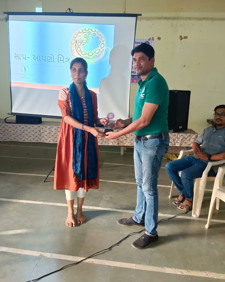 vncindia's tweet photo. #vncusa #vncindia #vncteam #vnc #snake #snakebites #reptile #education #workshop #volunteer #college #school #village #sparrow #nest #distribution #awareness #conservation #participation #organisation #youth #photography #video #nature #wildlifetrust #trustofindia #animal #bird https://t.co/cqySJwG2DC