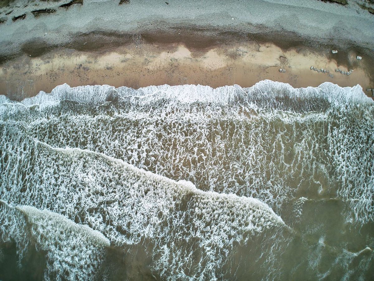 jim___frost's tweet photo. Along the Moray Coast yesterday afternoon. Cullen, Findochty and Spey Bay #Moray #Scotland #DJI https://t.co/YXdEc9Ejov