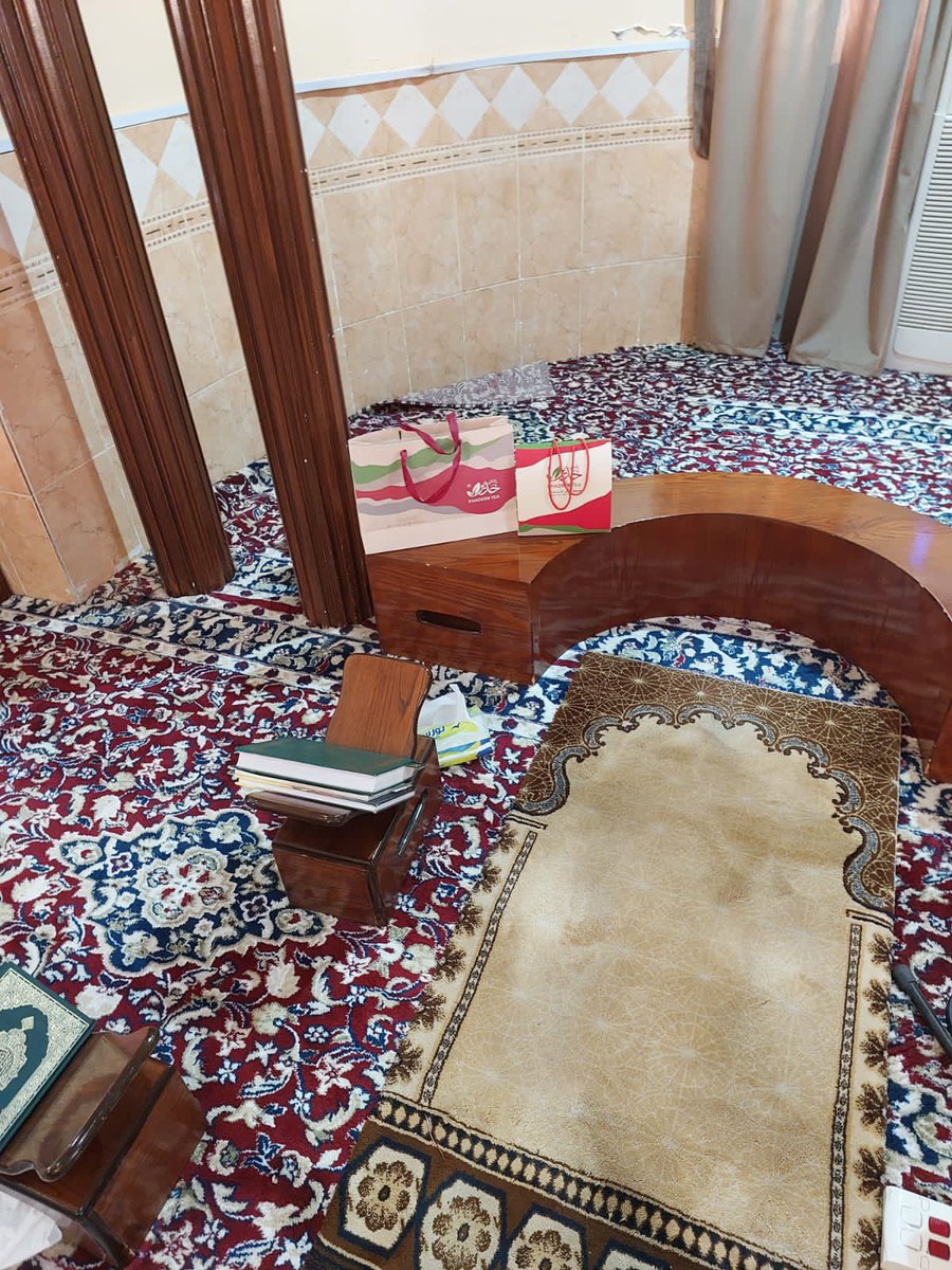 ShbabRk's tweet photo. بدعم من #أمير_القصيم لشباب القصيم ولجميع مبادرات #مجلس_شباب_القصيم تواصل #لجنة_شباب_رياض_الخبراء توزيع البخور والمعطرات وماء للمصلين في مبادرة #مساجدنا_عامرة لمساجد محافظة #رياض_الخبراء https://t.co/vcUse6pkpx