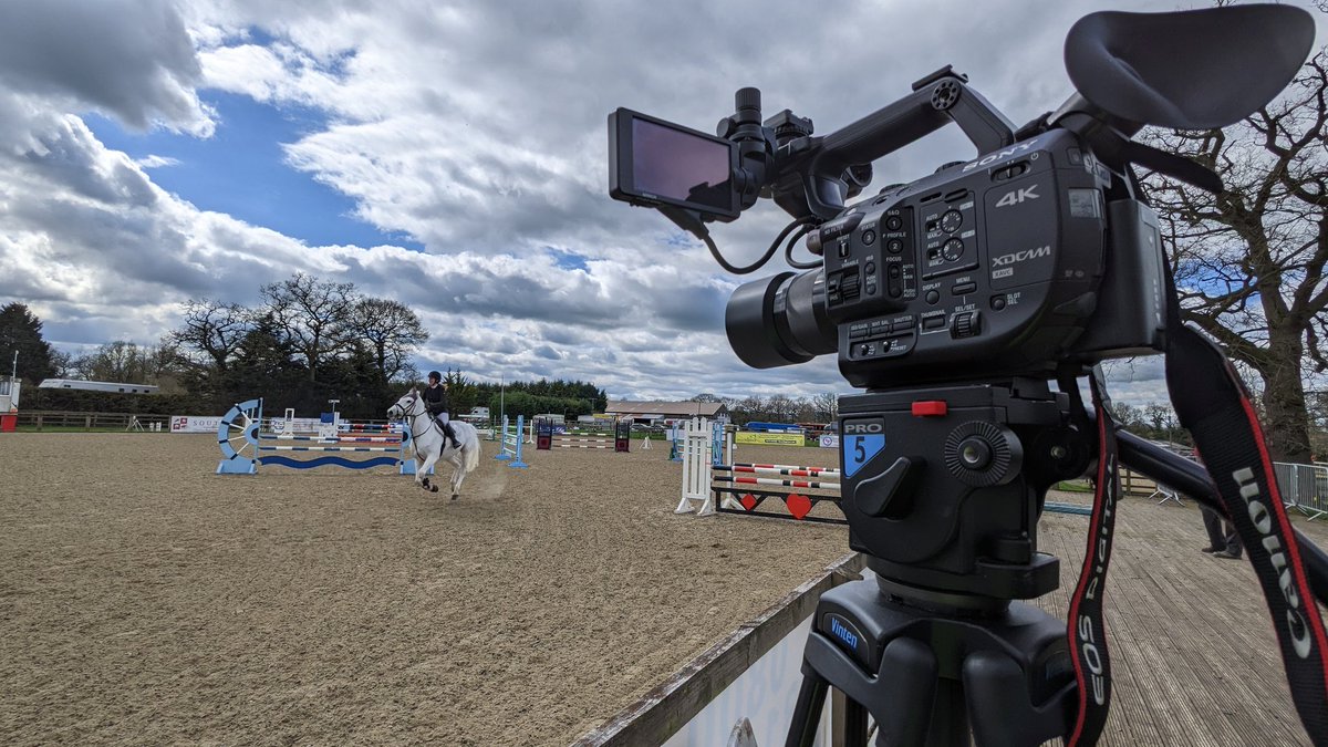 media2u's tweet image. A day with the horses in Cheshire.