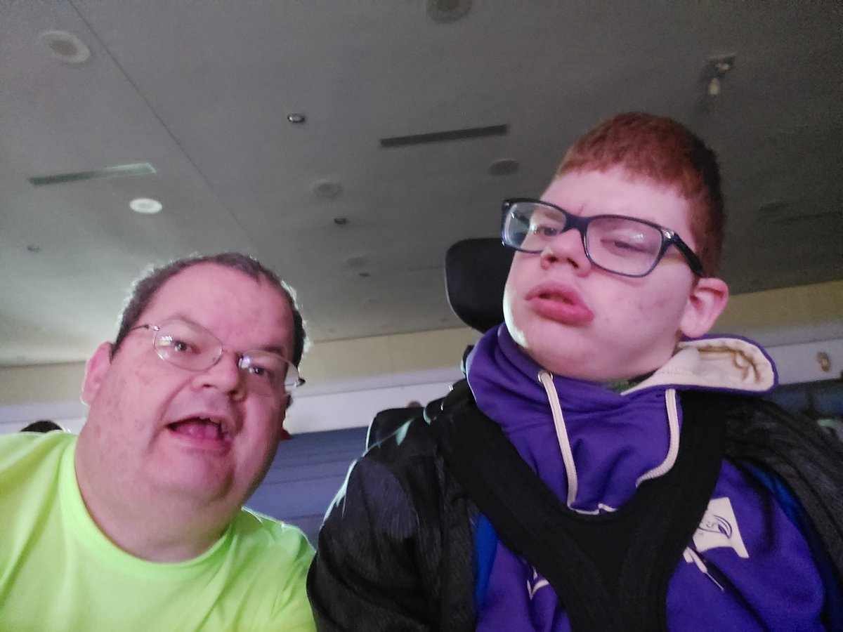 HestoPresto's tweet photo. Dance Competition #4 #DanceBrother and #DanceDad together again.  Someone tell Franklin JH to turn on the heat #TurnItUpRegionals https://t.co/4et5lQbZHL