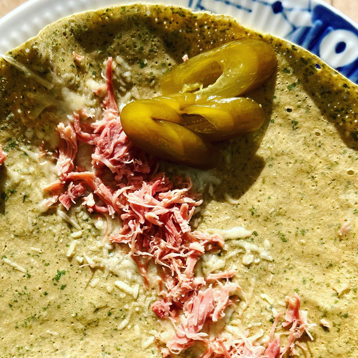 Bára (@barboratde) on Twitter photo Chives and buckwheat galette with cheese, ham hock and <a href="/Olia_Hercules/">Olia Hercules 🇺🇦🇬🇧</a>’s pickled cucumbers.
#cookforukraine #standwithukraine Chives and buckwheat galette with cheese, ham hock and <a href="/Olia_Hercules/">Olia Hercules 🇺🇦🇬🇧</a>’s pickled cucumbers.
#cookforukraine #standwithukraine