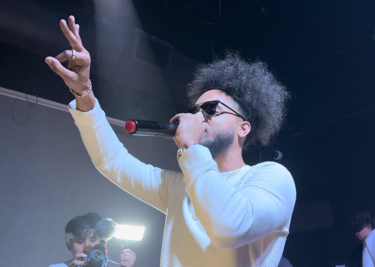 🗣️whoisode❗️ (@whoisode) on Twitter photo 