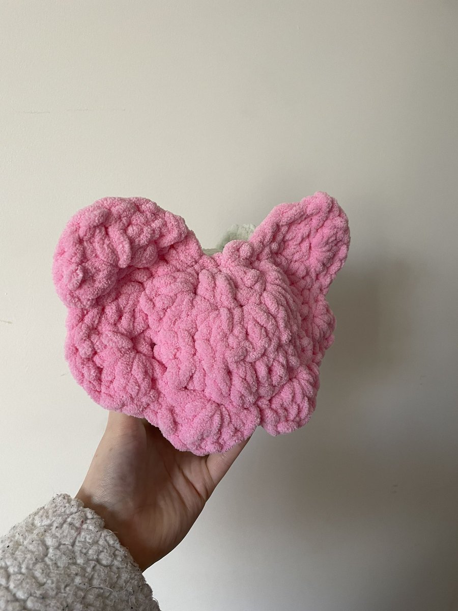lilhookscrochet's tweet photo. I finally added the flutterfrog to my website!! 🐸🦋💖 https://t.co/nTN2EOPbGj