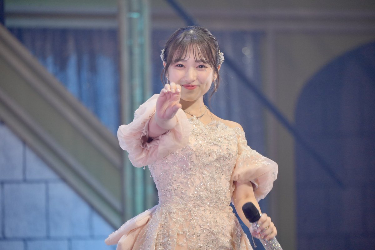 cccccccamera's tweet photo. 可愛すぎた😫

#矢吹奈子  #야부키나코 
#HKT48 #HKT48_カメコ
#矢吹奈子卒業コンサート https://t.co/ExXVXL9IEM