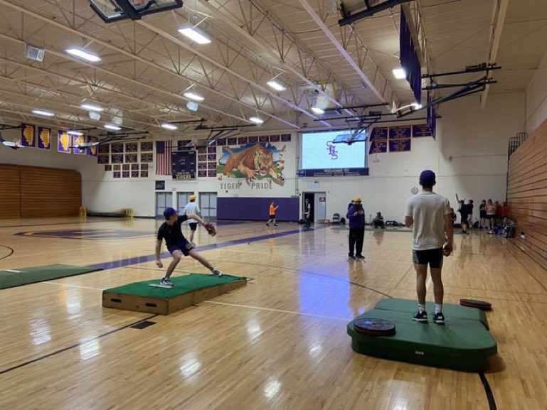 SHSTigersBall's tweet photo. We challenged our guys with an early Saturday morning practice and they came ready to go! Great workout to get ready for week 2 of TRAC play! #DevelopFirst #WinAnyways https://t.co/xomvPFC2FD