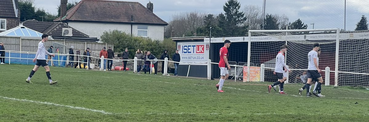 ISET_UKFSD's tweet photo. 2 up at half time against top of the league will do. Keep it going @KimberleyMWFC ⚽️ https://t.co/eNqtklzliN