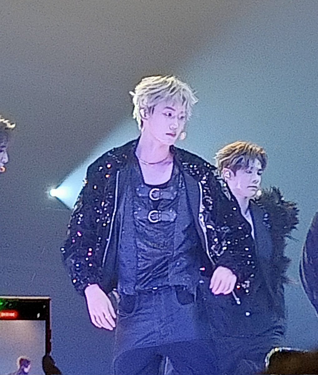 M_Paimon_B's tweet photo. ซูมจนแตกยังไม่อาจลบล้างความหล่อของพี่เอเคได้ คิดดูอภินิหารของพ่อมันยิ่งใหญ่ขนาดไหน หล่อ!!!! หล่อมากกกกก!!!! อร๊ากกกกกกก!!! 😳❤️🔥💯

#AK刘彰 #Liuzhang #เอเค #หลิวจาง #INTO1_GROWNUPINBKK #INTO1_GROWNUPINBKKD1 https://t.co/J29DMTe5An
