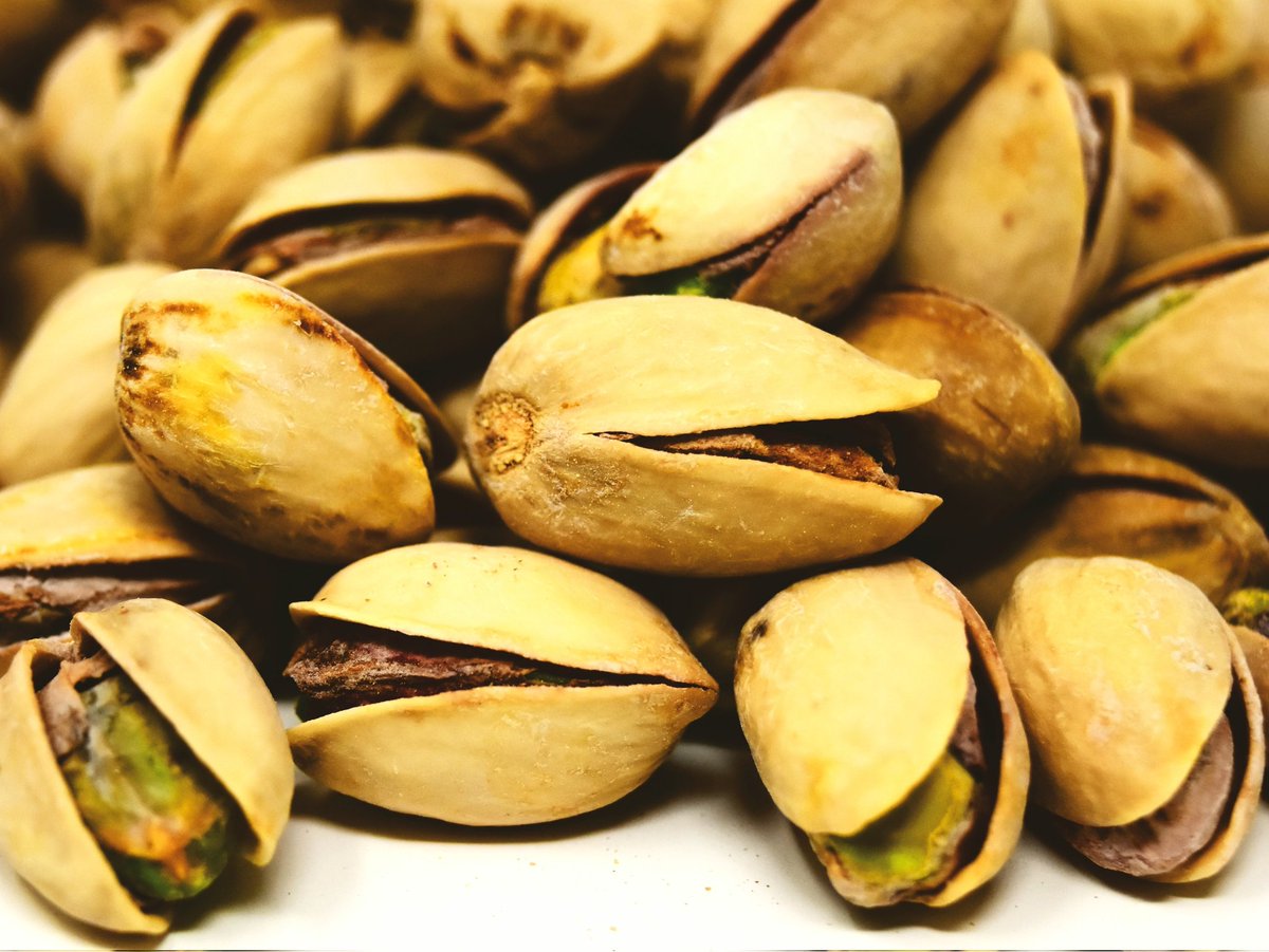 Pistachios are the perfect snack! Pistachios are not just a tasty snack, they're packed with protein, fiber, and healthy fats. Grab a handful for a satisfying and nutritious snack! @rajucreddy #rajucreddy  #foodblogger #PistachioLove ❤️#HealthyEats 💪