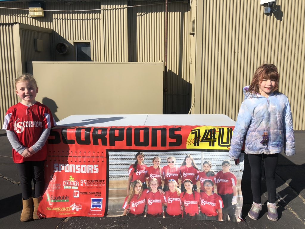 2DAYFM1031's tweet photo. On location! Come see us at Kermits Superwash on 2nd Street/Grand Island. Get 2 Best washes for $20 (normally a $15 wash/individual) Half goes back to the players! They will be here until 5pm tonight. https://t.co/rgXords96X