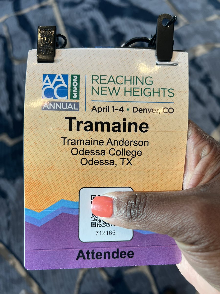 A great way to start out #CommunityCollegeMonth! From a community college graduate to now an American Association of Community Colleges attendee and presenter. #aacc #odessacollege #comm_coll