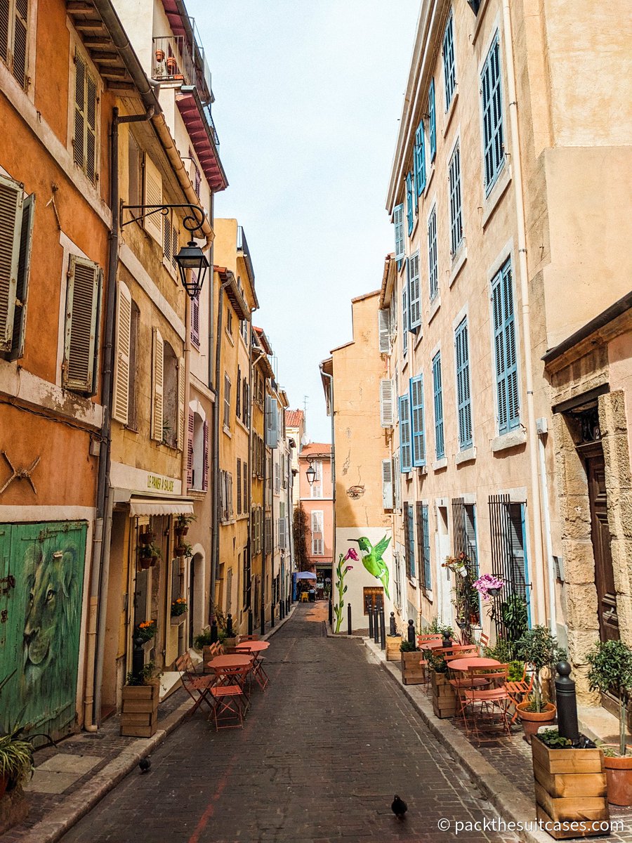 packthesuitcase's tweet photo. Day trip to sunny Marseille on the train yesterday 🇫🇷
A very brief visit but it solidified my decision to construct a future train-based holiday using it as a base. Absolutely brilliant city, very alternative, great vibes. Lots of quality vintage shops and veg food too. J'adore! https://t.co/CIBXrXpKuH