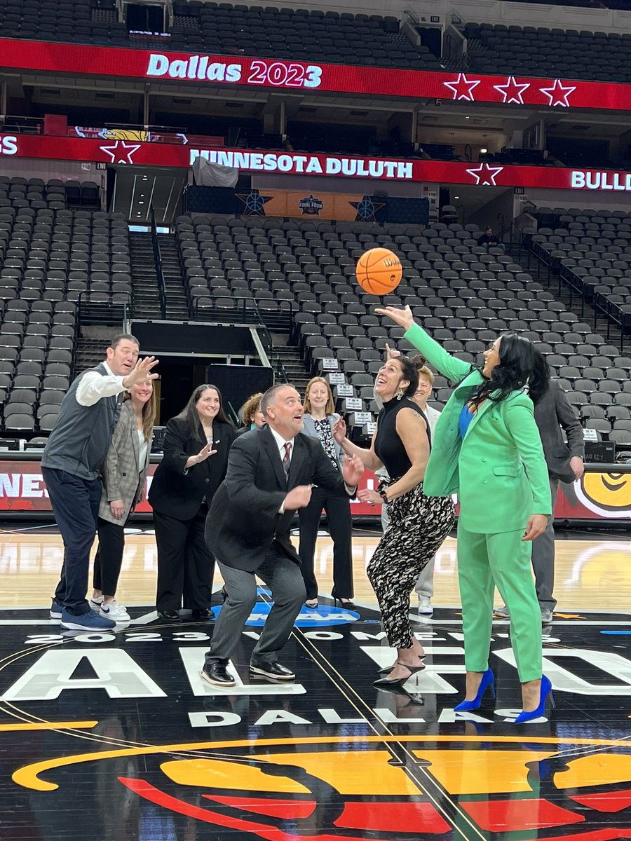 Megan Wilson tweet media