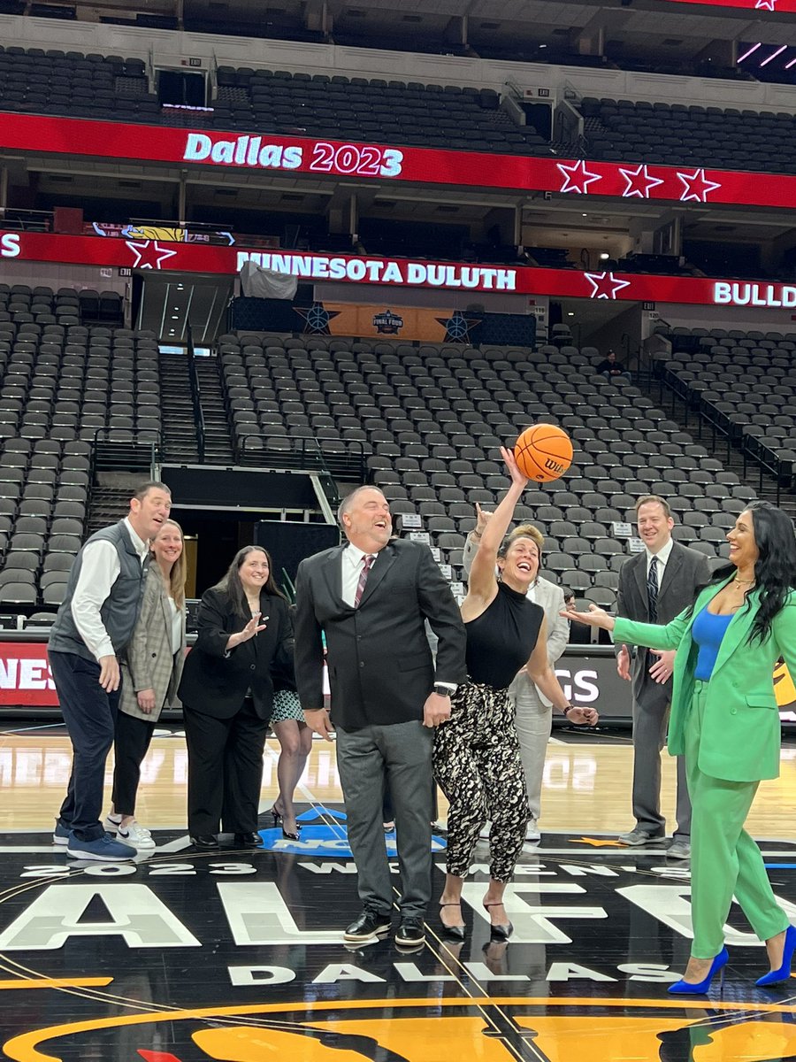 Megan Wilson tweet media