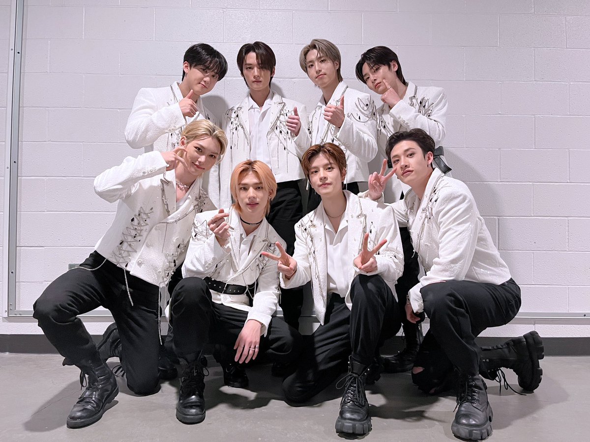 OFFICIAL_NVRLND's tweet photo. NVRLND 1ST WORLD TOUR ‘MANIAC’

What an unforgettable night!
Thank you for gifting us with our first US stadium concert 💕

#LaDeiteENT https://t.co/7IWq6nnK25